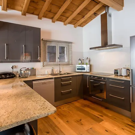 Le Bartavel - Year * Chamonix