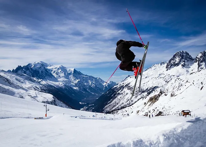 Le Bartavel - Year * Шамони