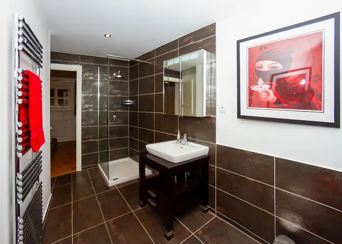 Le Bartavel - Year Апартаменты *