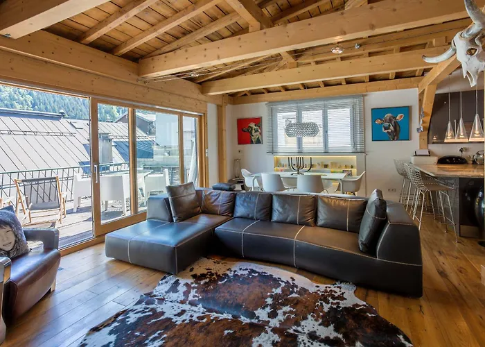 Le Bartavel - Year * Шамони